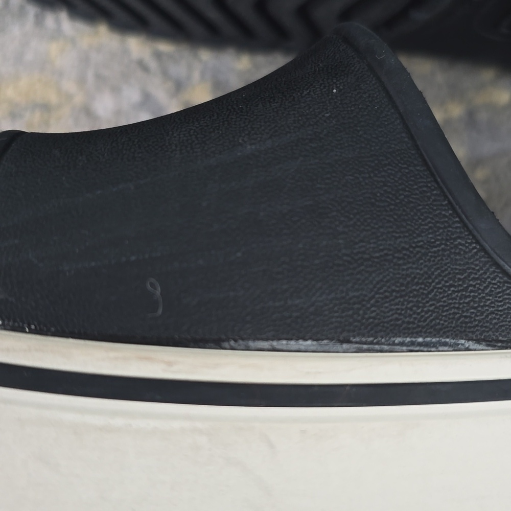 Crocs band Round Toe Platform Slides - Picture 7 of 11